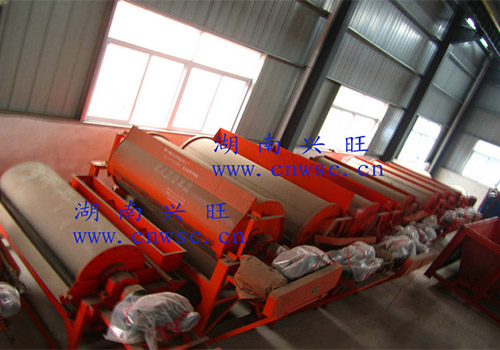 磁選機生產(chǎn)車(chē)間一角 